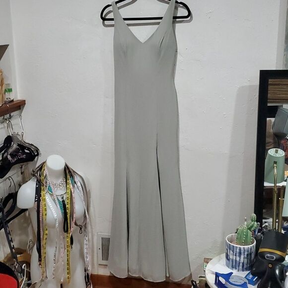 Dear Cleo Ivy Tie Back Dress with Side Slit in Mint Size 4 - Picture 4 of 15